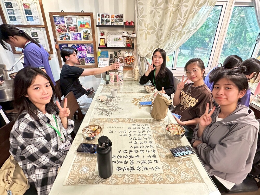 2025.10.22 大手牽小手-枋寮高中(Hands Together Project - FangLiao High School)圖片