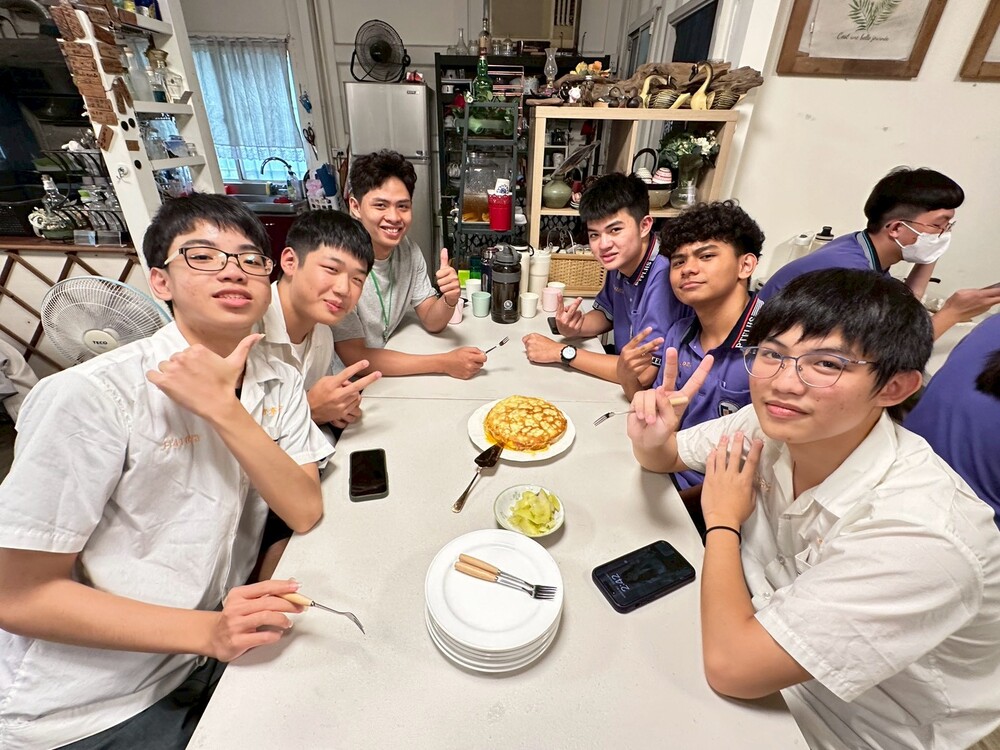 2025.10.22 大手牽小手-枋寮高中(Hands Together Project - FangLiao High School)圖片