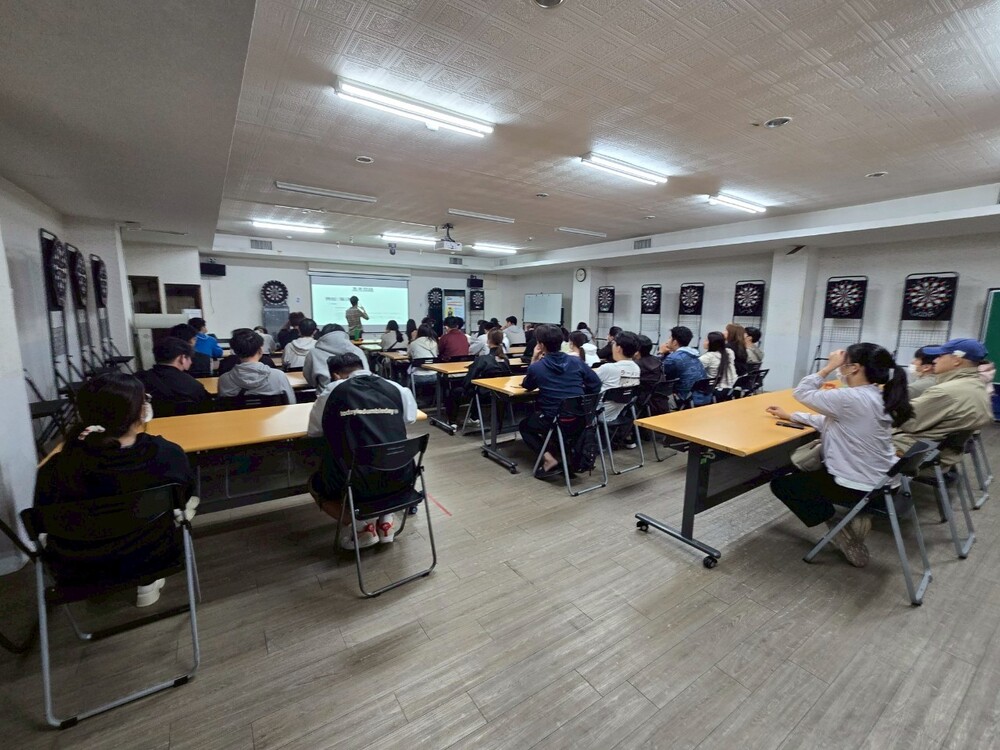 2025.5.28 僑外生面試與履歷撰寫技巧_第一場(Lecture of Interview and Resume Writing Skills for International Students)圖片
