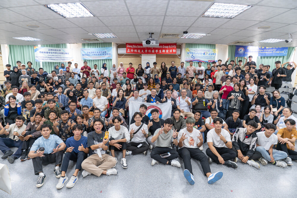 2025.10.3 外籍生安全宣導暨中秋慶祝(Safety Briefing and Mid-Autumn Festival Celebration)圖片