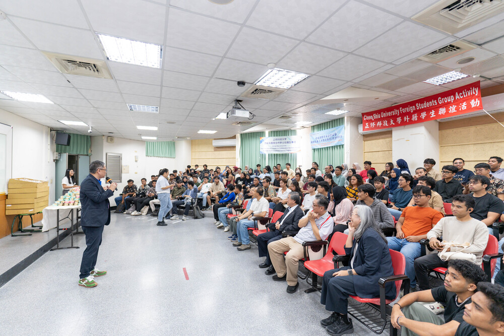 2025.10.3 外籍生安全宣導暨中秋慶祝(Safety Briefing and Mid-Autumn Festival Celebration)圖片