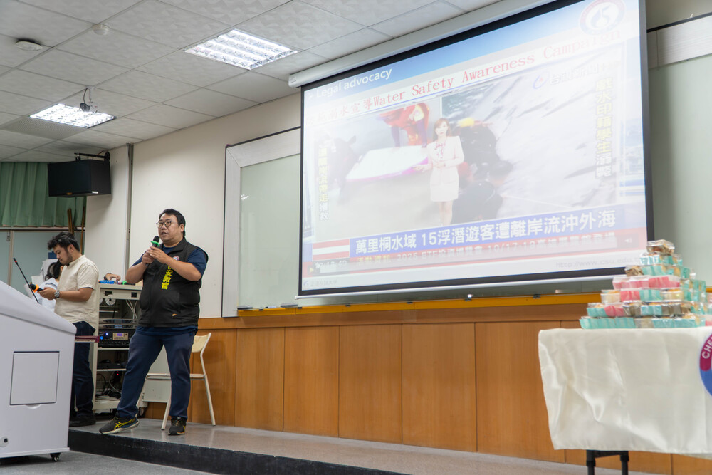 2025.10.3 外籍生安全宣導暨中秋慶祝(Safety Briefing and Mid-Autumn Festival Celebration)圖片