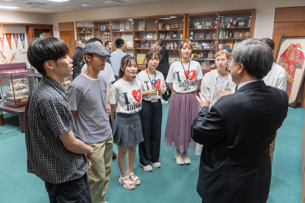 2025.8.15 國統贈書儀式＆關西大學交換生(Kansai University)圖片