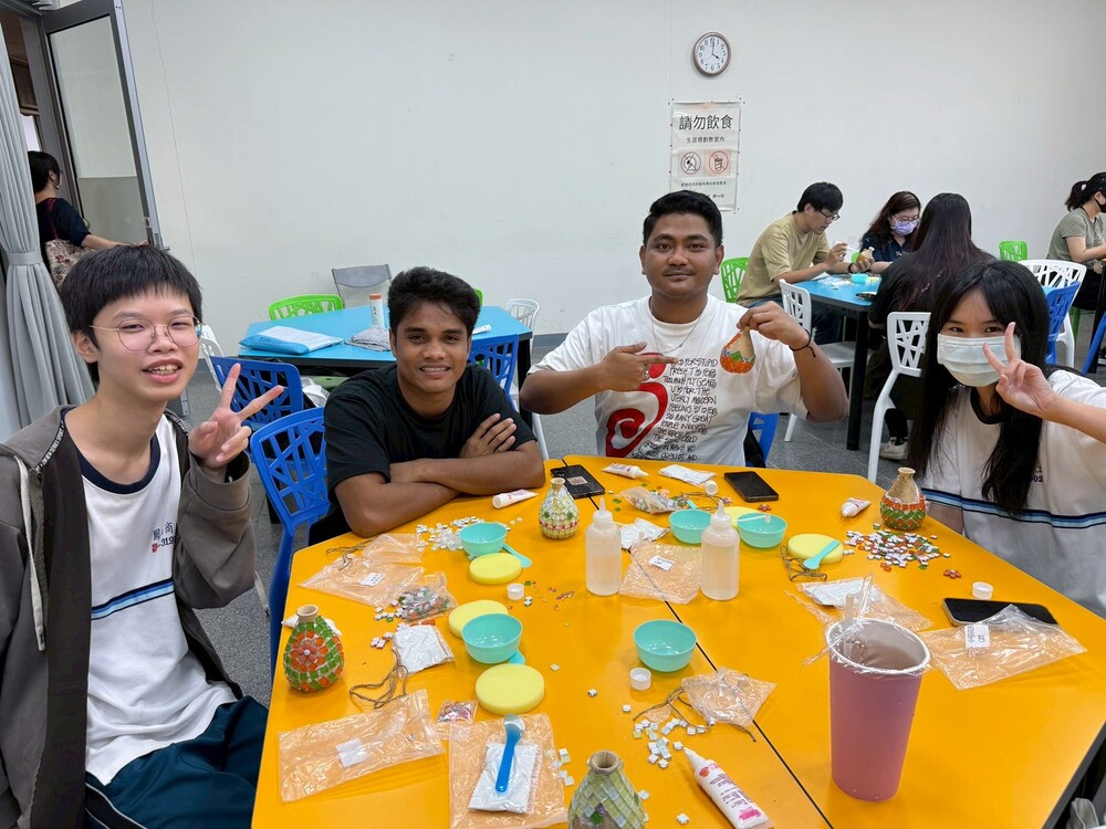 2025.10.31-11.1 大手牽小手-鳳山商工(Hands Together Project - Fongshan Commercial & Industrial Vocational School)圖片