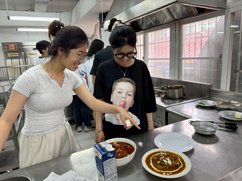 2025.10.3 大手牽小手-鳳山商工(Hands Together Project - Fongshan Commercial & Industrial Vocational School)圖片